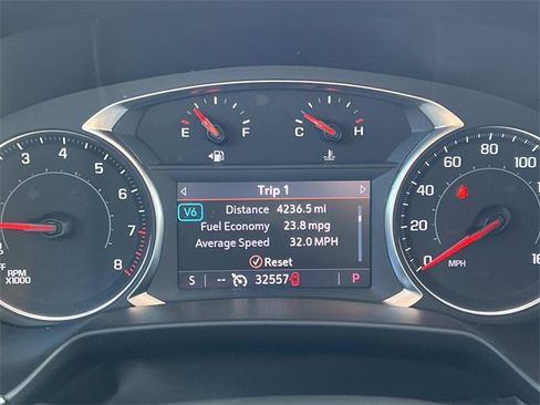 Used 2023 Chevrolet Blazer LT w/ Midnight/Sport Edition image 17