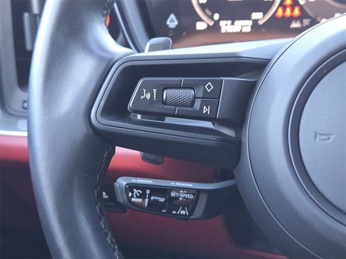 Used 2024 Porsche Cayenne S image 25