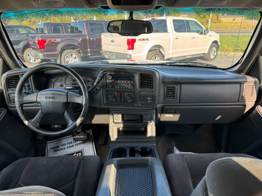 Used 2004 GMC Sierra 3500 SLE w/ Heavy-Duty Power Package AWD/4WD image 19