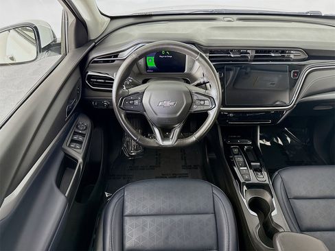 Used 2022 Chevrolet Bolt EUV LT w/ Convenience Package image 21