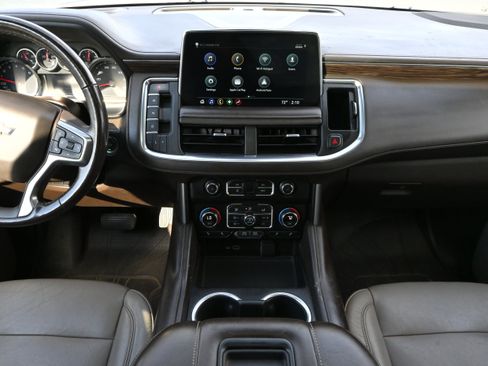 Used 2021 Chevrolet Tahoe LT w/ LT Signature Package image 13