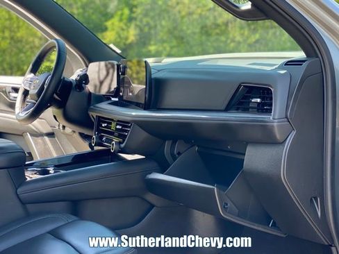 Used 2025 Chevrolet Tahoe LT image 18