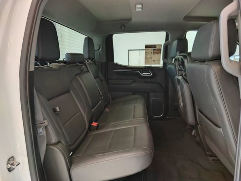 Used 2024 GMC Sierra 1500 SLT AWD/4WD image 15