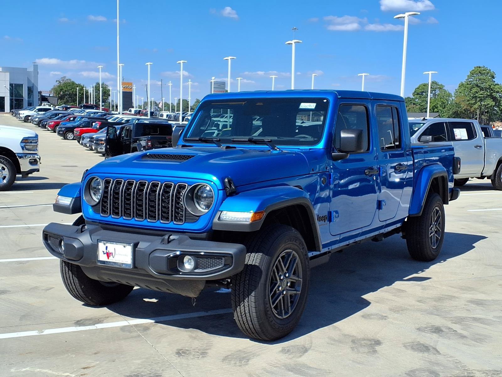 New 2026 Jeep Gladiator Sport AWD/4WD image 3