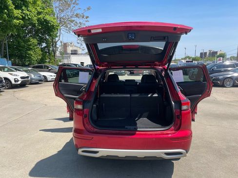 Used 2023 Mitsubishi Outlander ES AWD/4WD image 24