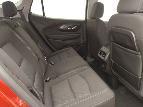 Used 2022 GMC Terrain SLE w/ Driver Convenience Package image 19