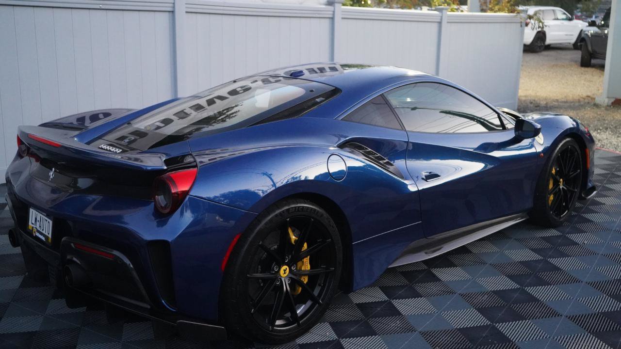 Used 2018 Ferrari 488 GTB RWD image 23