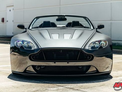 Used 2009 Aston Martin V8 Vantage Roadster RWD image 48
