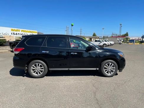 Used 2014 Nissan Pathfinder S AWD/4WD image 2