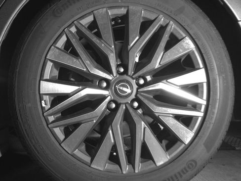 Used 2025 Nissan Altima 2.5 SV image 14