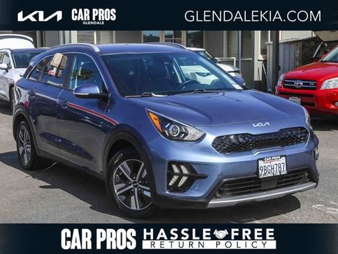 Used 2022 Kia Niro EX image 1