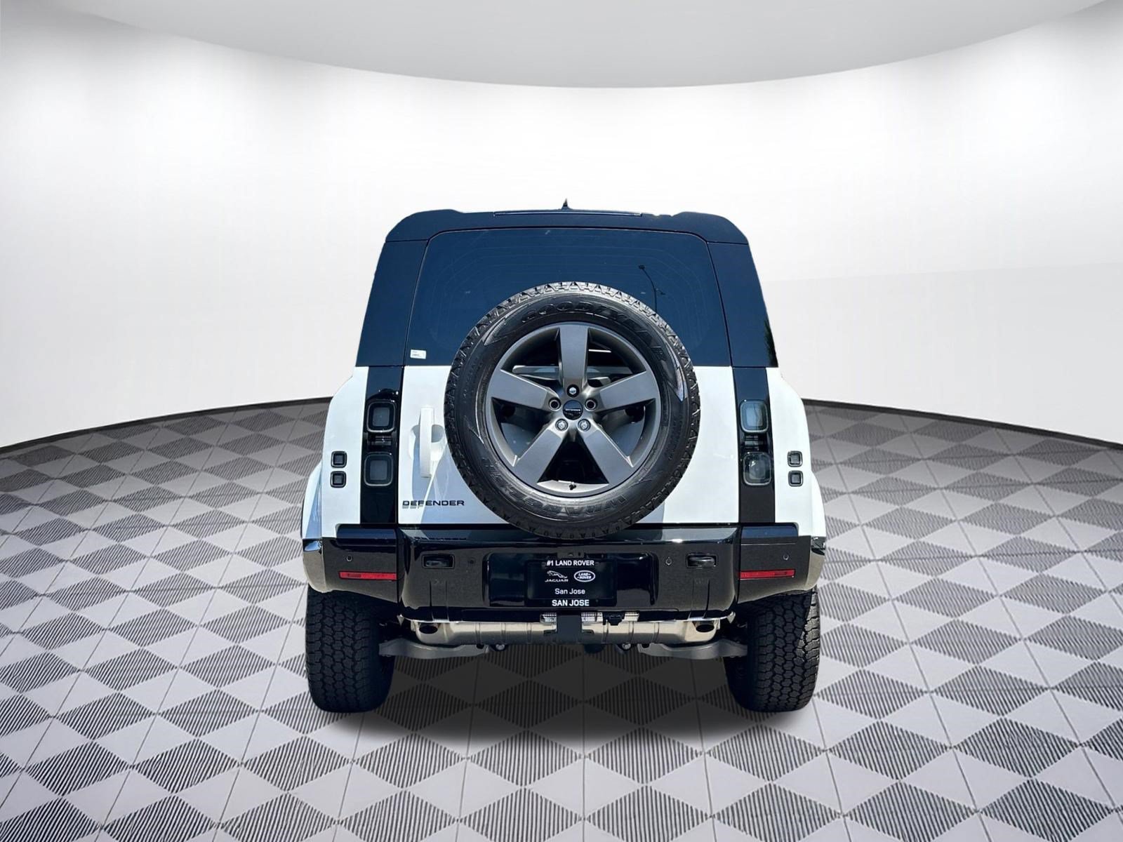 New 2026 Land Rover Defender 110 X-Dynamic SE AWD/4WD image 7
