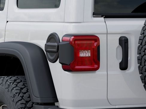 New 2026 Jeep Wrangler Unlimited Rubicon AWD/4WD image 36