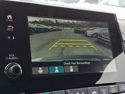 Used 2023 Honda Odyssey EX-L image 16