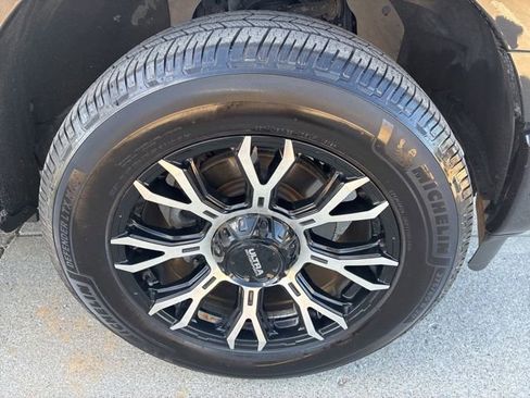Used 2021 Ford F150 Platinum w/ Equipment Group 701A High AWD/4WD image 14