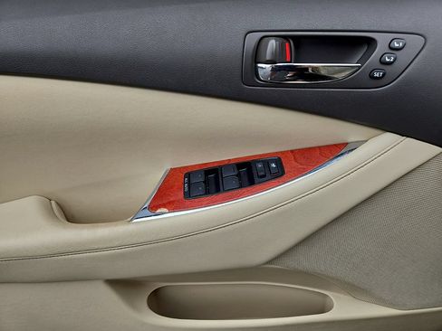 Used 2010 Lexus ES 350 FWD image 13