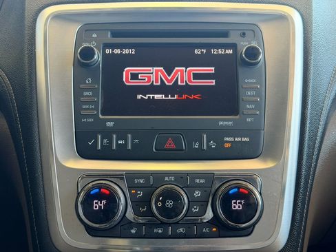 Used 2014 GMC Acadia SLT AWD/4WD image 16