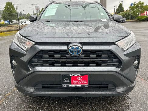Certified 2021 Toyota RAV4 XLE w/ XLE Grade Weather Package AWD/4WD image 2