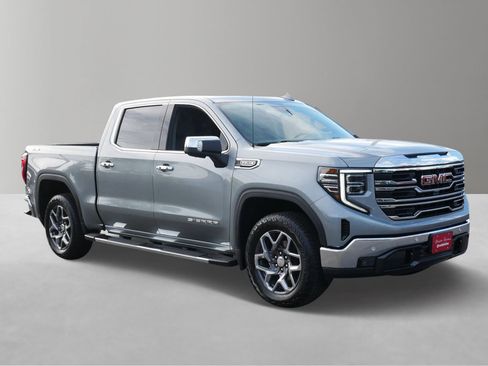 Used 2024 GMC Sierra 1500 SLT w/ SLT Premium Plus Package AWD/4WD image 2