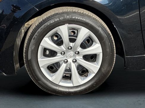 Used 2024 Toyota Corolla LE image 23