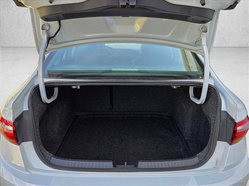 Used 2019 Volkswagen Jetta SEL FWD image 18