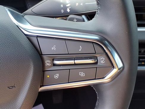 New 2026 Chevrolet Equinox LT FWD image 13