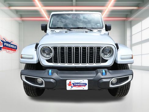 Used 2024 Jeep Wrangler Unlimited Sahara AWD/4WD image 6