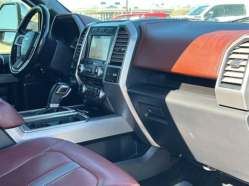 Used 2018 Ford F150 Platinum w/ Equipment Group 701A Luxury image 22