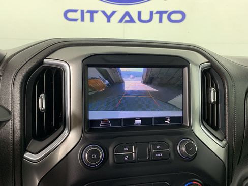Used 2020 Chevrolet Silverado 1500 LT AWD/4WD image 24