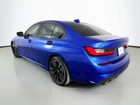 Used 2022 BMW 330e w/ M Sport Package RWD image 7