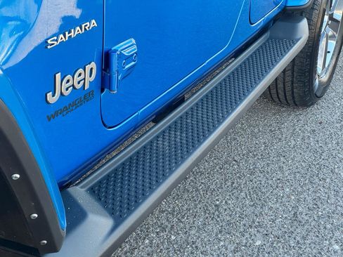 Used 2021 Jeep Wrangler Unlimited Sahara image 15