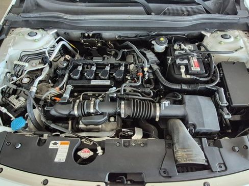 Used 2019 Honda Accord LX image 22
