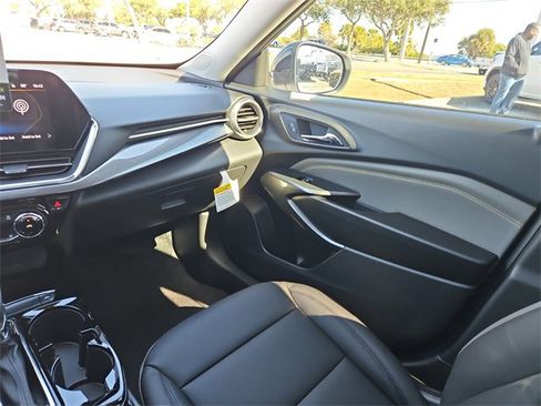 New 2026 Chevrolet Trax ACTIV w/ Driver Confidence Package image 10