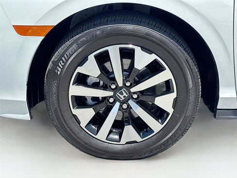 Certified 2026 Honda Odyssey EX-L image 36