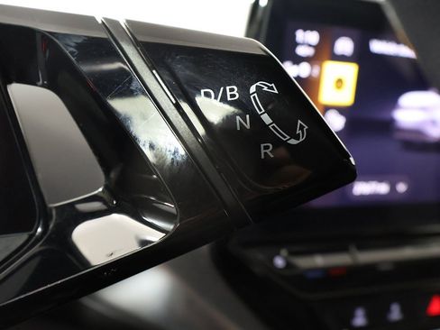 Used 2021 Volkswagen ID.4 Pro image 38