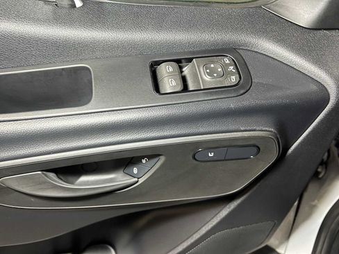 Used 2025 Mercedes-Benz Sprinter 2500 image 20