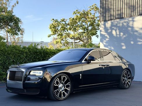 Used 2017 Rolls-Royce Ghost RWD image 8