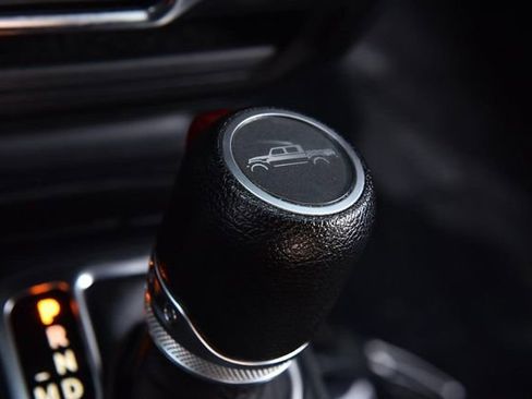 Used 2022 Jeep Gladiator Sport AWD/4WD image 15