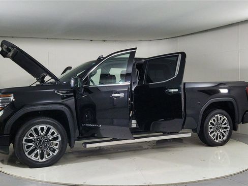 Used 2023 GMC Sierra 1500 Denali Ultimate AWD/4WD image 10