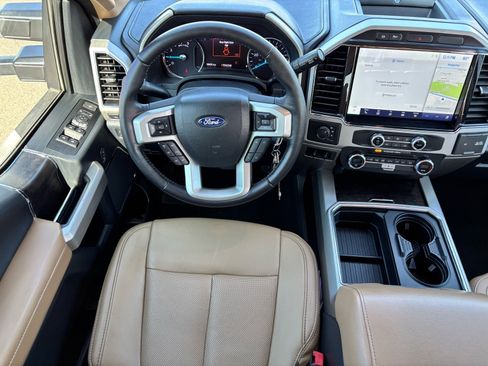 Used 2022 Ford F250 Lariat image 15
