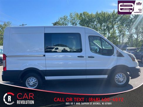 Used 2023 Ford Transit 250 Medium Roof AWD image 7