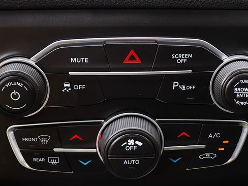 Used 2018 Dodge Charger SXT Plus w/ Driver Confidence Group RWD image 45