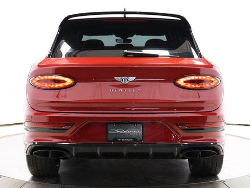 Used 2022 Bentley Bentayga AWD/4WD image 76