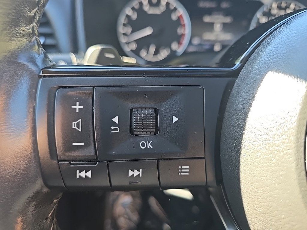 Used 2021 Nissan Rogue SV w/ Premium Package AWD/4WD image 22