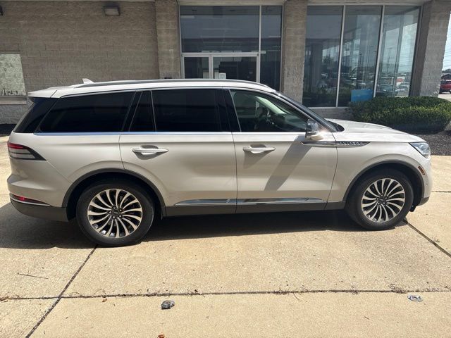 Used 2020 Lincoln Aviator Reserve w/ Equipment Group 201A AWD/4WD image 5