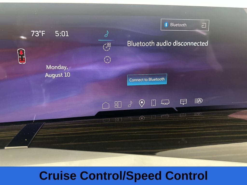 Used 2025 Cadillac Escalade Premium Luxury AWD/4WD image 15