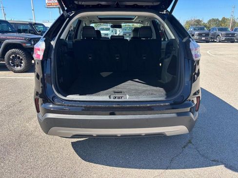 Used 2022 Ford Edge SEL w/ Convenience Package image 4