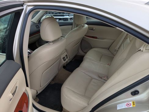 Used 2010 Lexus ES 350 image 32