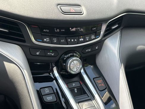 New 2025 Acura TLX w/ Technology Package image 27