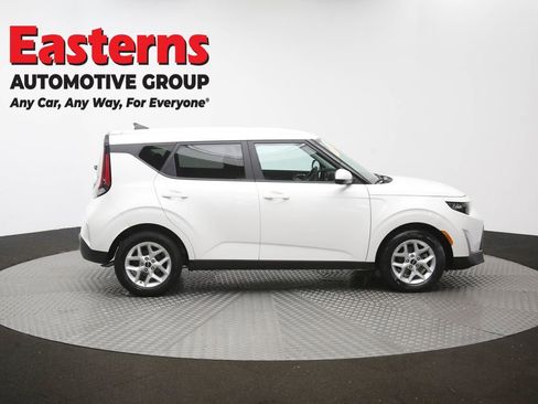 Used 2024 Kia Soul LX w/ Option Group 015 FWD image 44